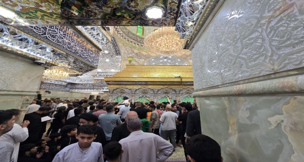 السَّلَامُ عَلَى مَنِ الْإِجَابَةُ تَحْتَ قُبَّتِهِ