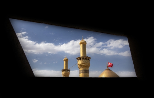 قبة ومنارة الامام الحسين (عليه السلام)