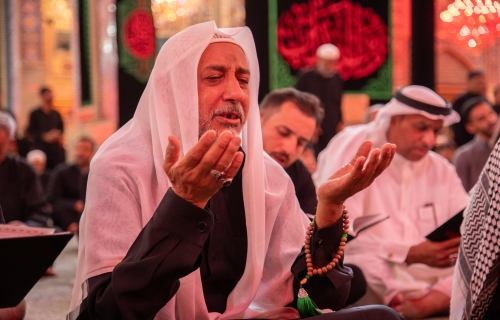 أجواء الدعاء في الصحن الحسيني الشريف 